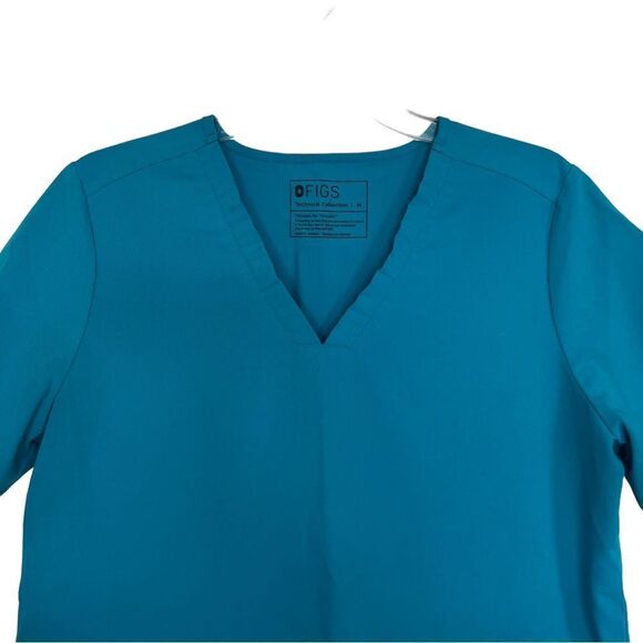 Figs Blue Casma Three-Pocket Scrub Top Size Medium - Picture 3 of 10
